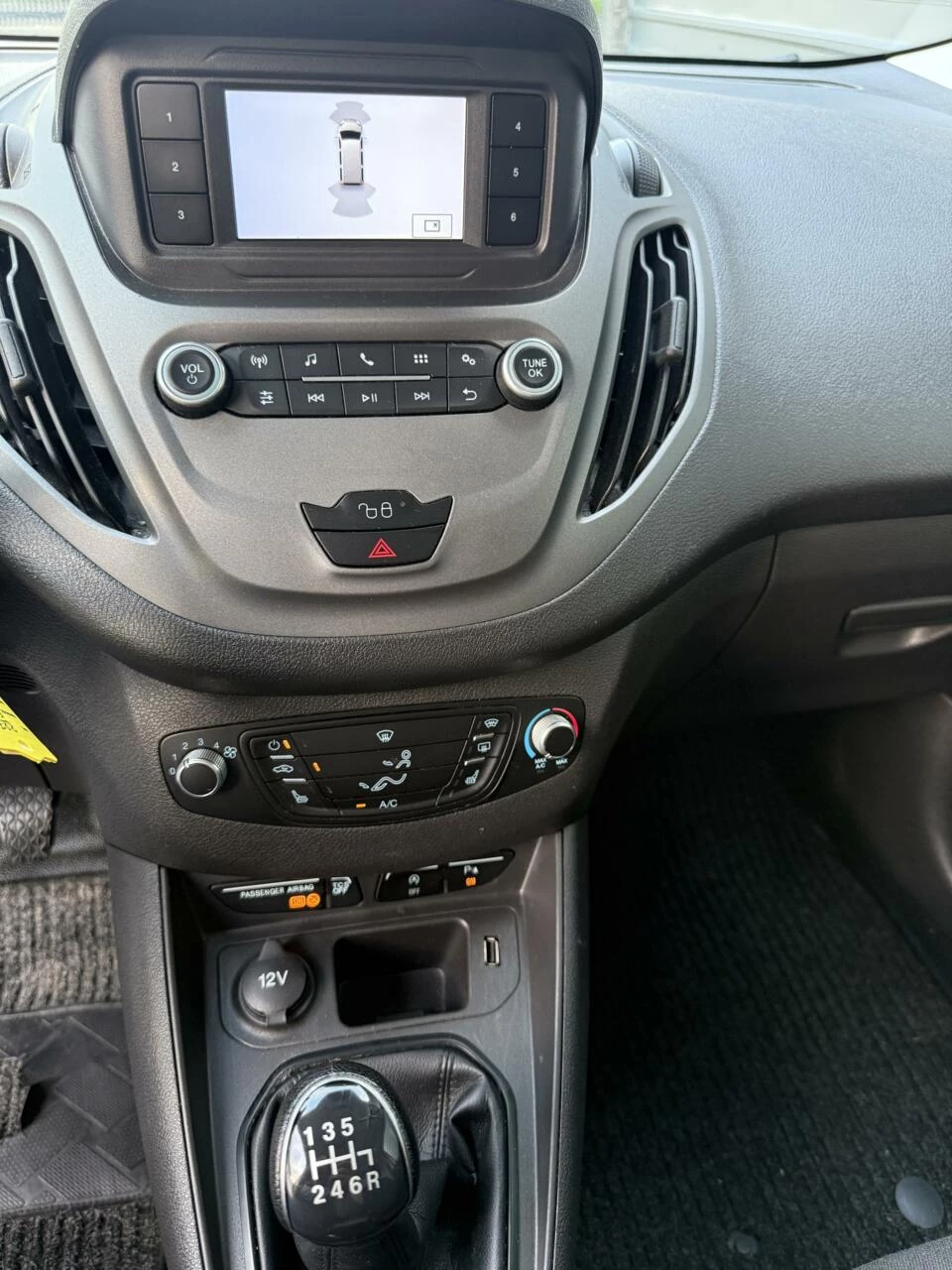 Hoofdafbeelding Ford Transit Courier