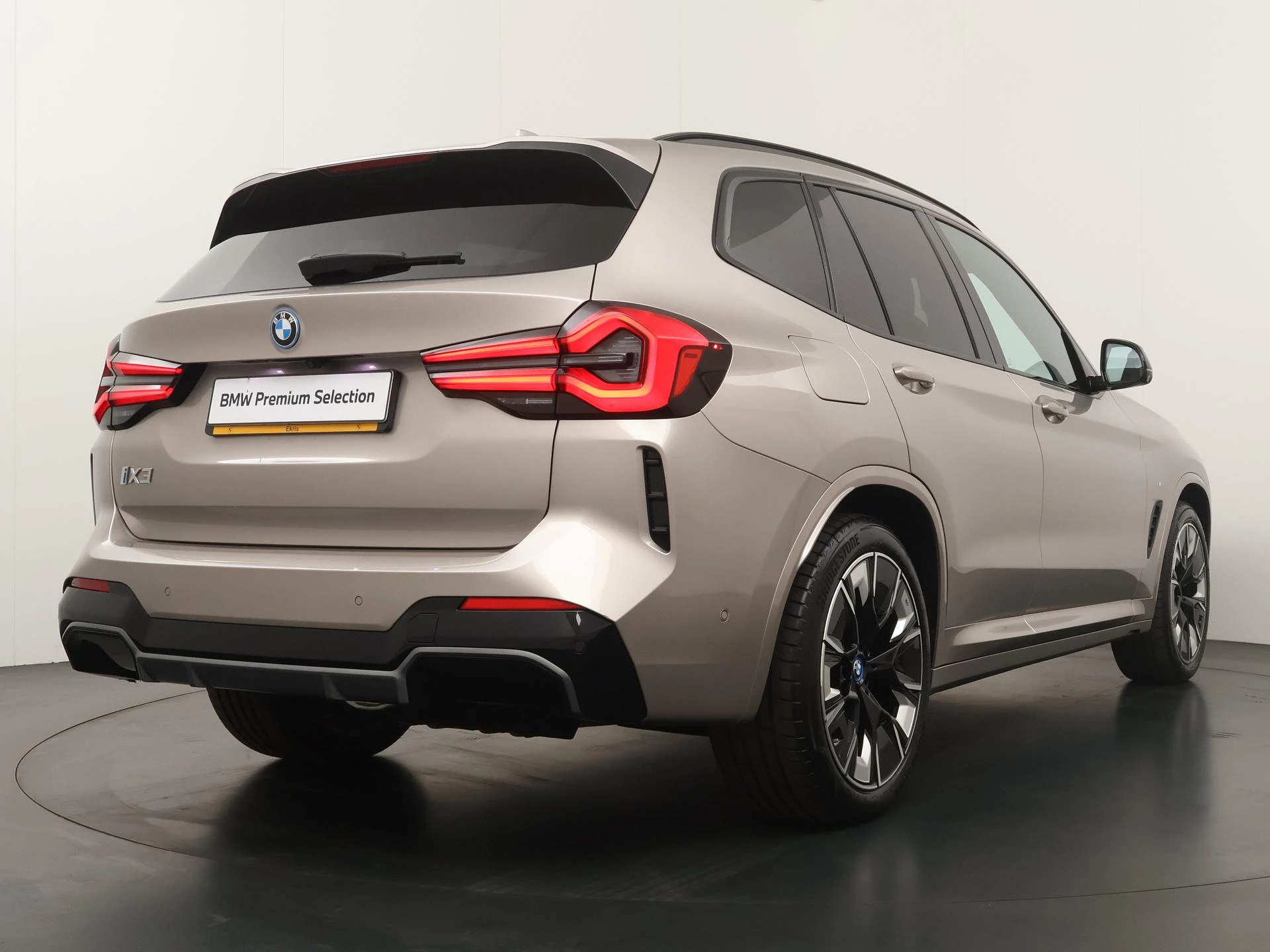 Hoofdafbeelding BMW iX3