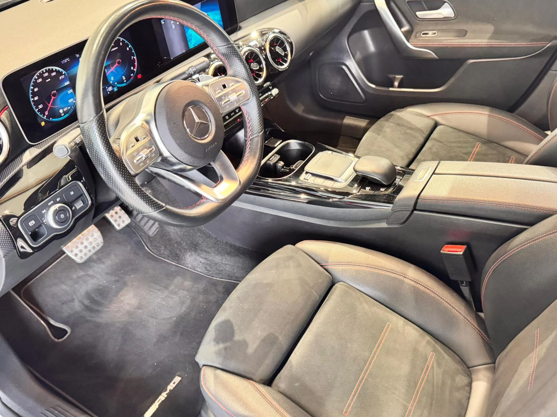 Hoofdafbeelding Mercedes-Benz A-Klasse