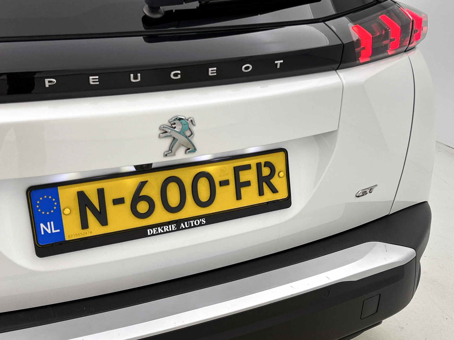 Hoofdafbeelding Peugeot e-2008