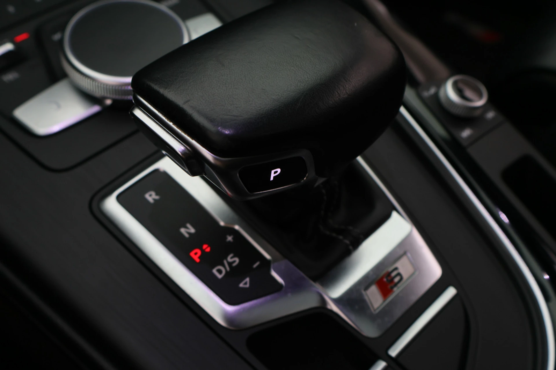 Hoofdafbeelding Audi S4