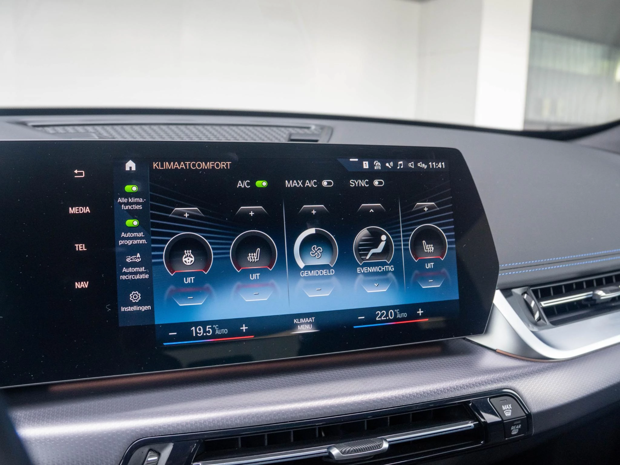 Hoofdafbeelding BMW iX1
