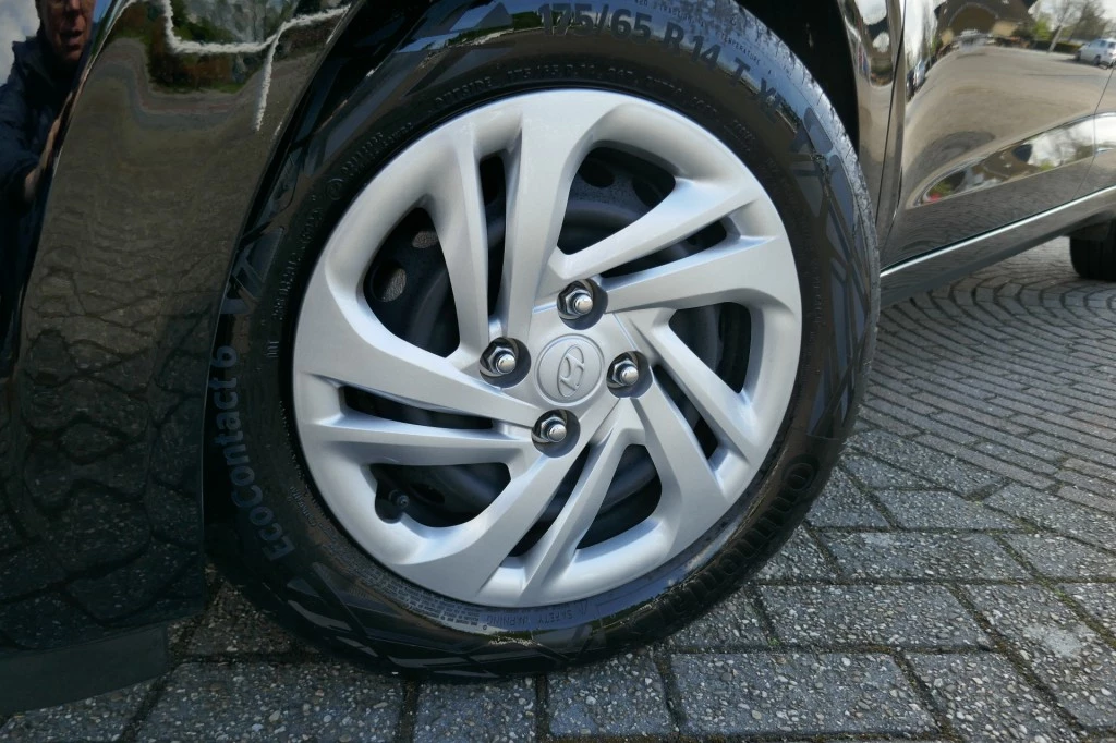 Hoofdafbeelding Hyundai i10
