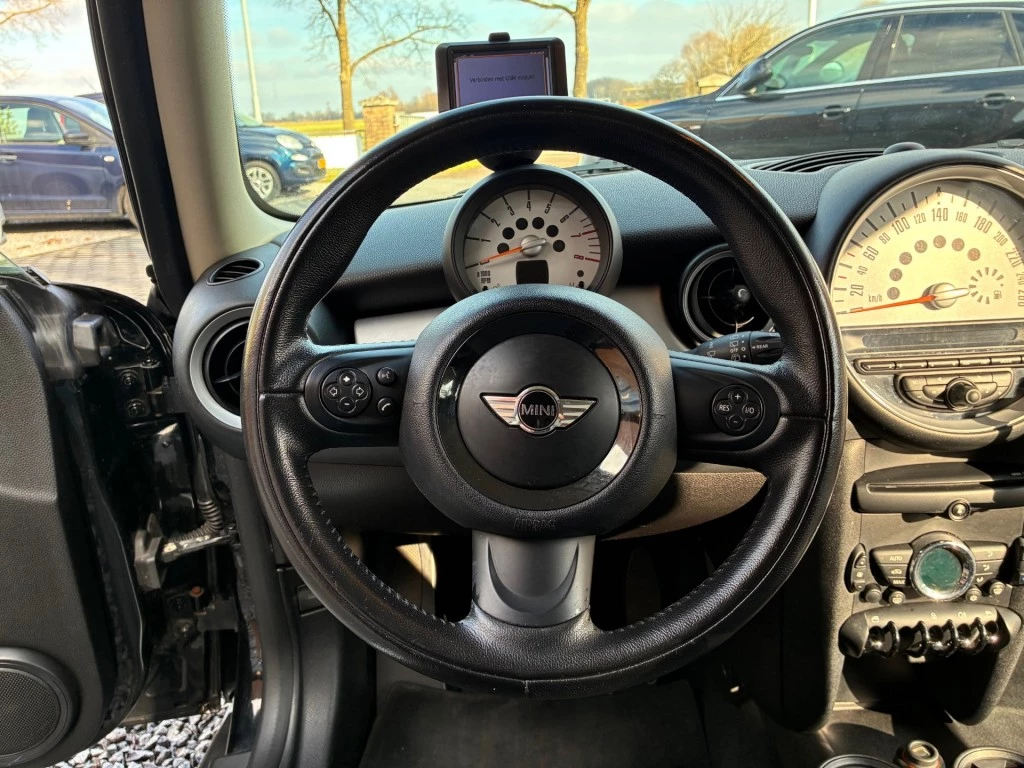 Hoofdafbeelding MINI One