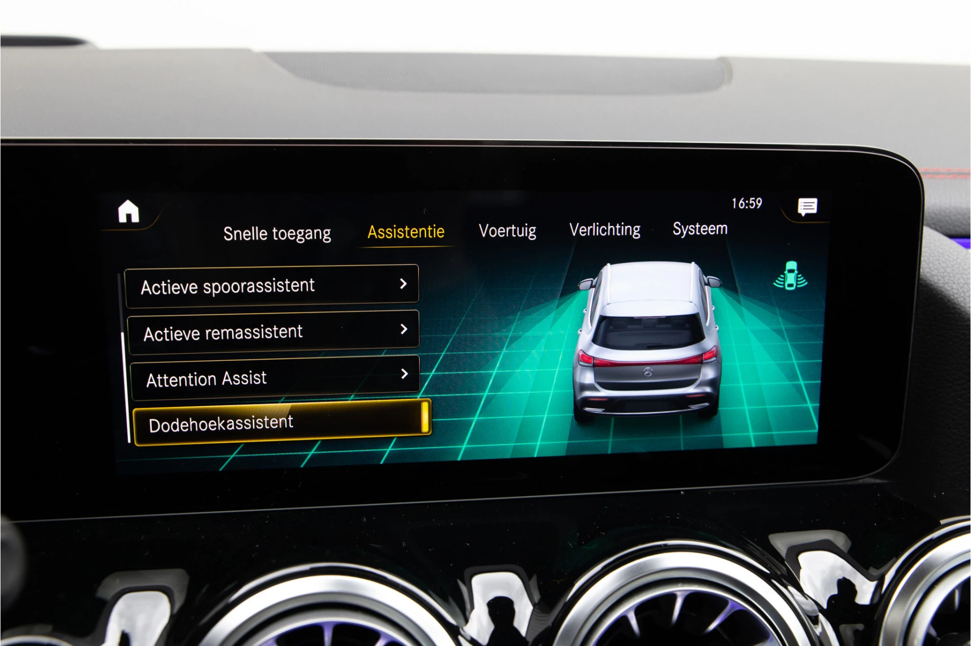 Hoofdafbeelding Mercedes-Benz EQA