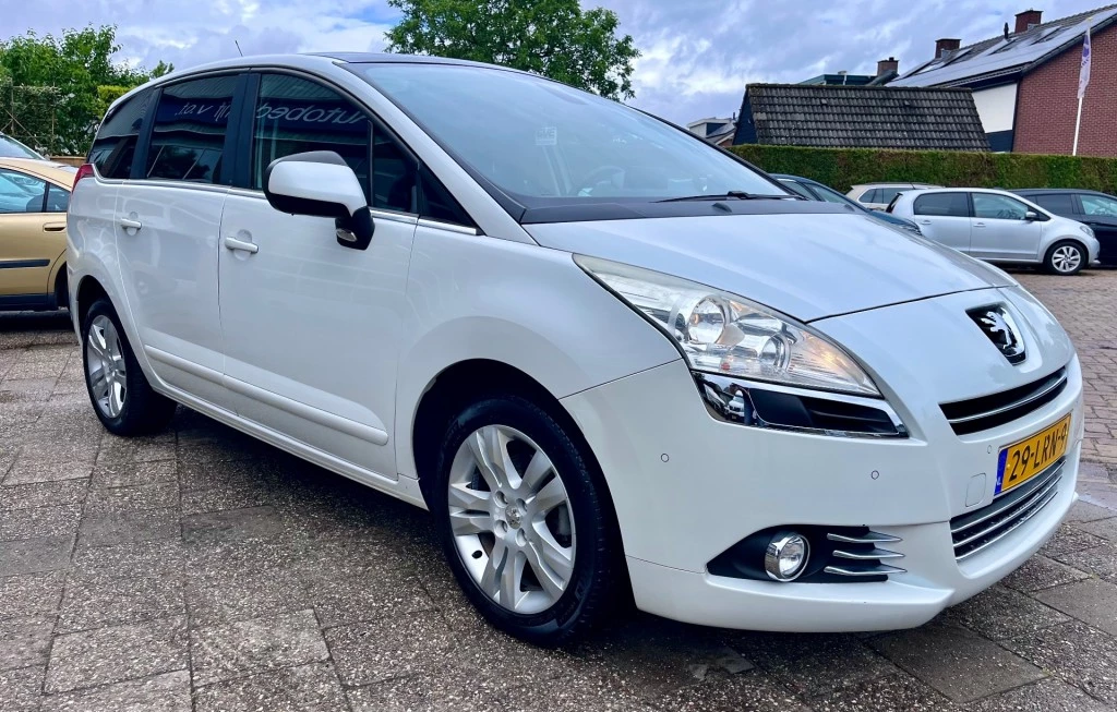 Hoofdafbeelding Peugeot 5008