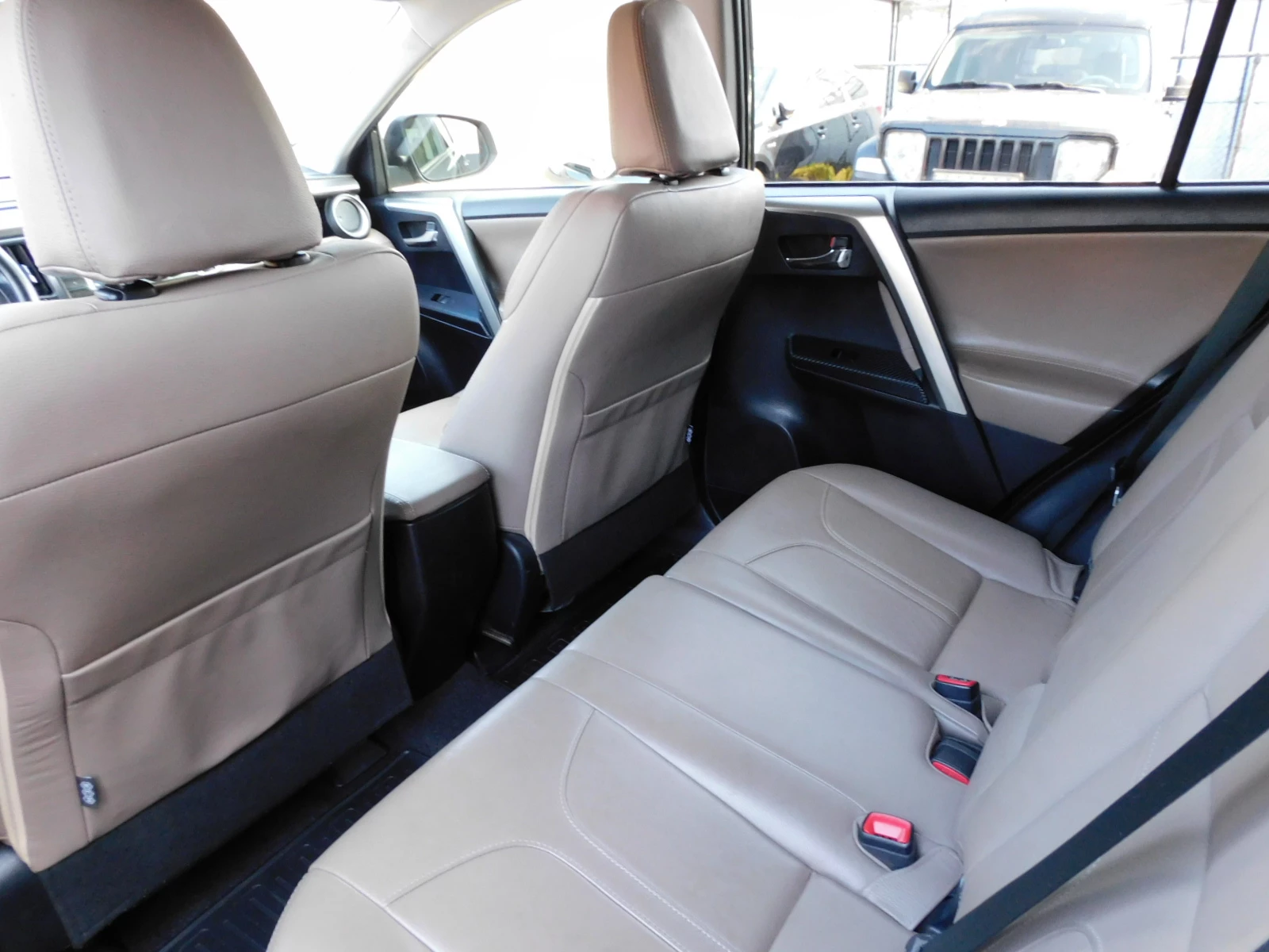 Hoofdafbeelding Toyota RAV4