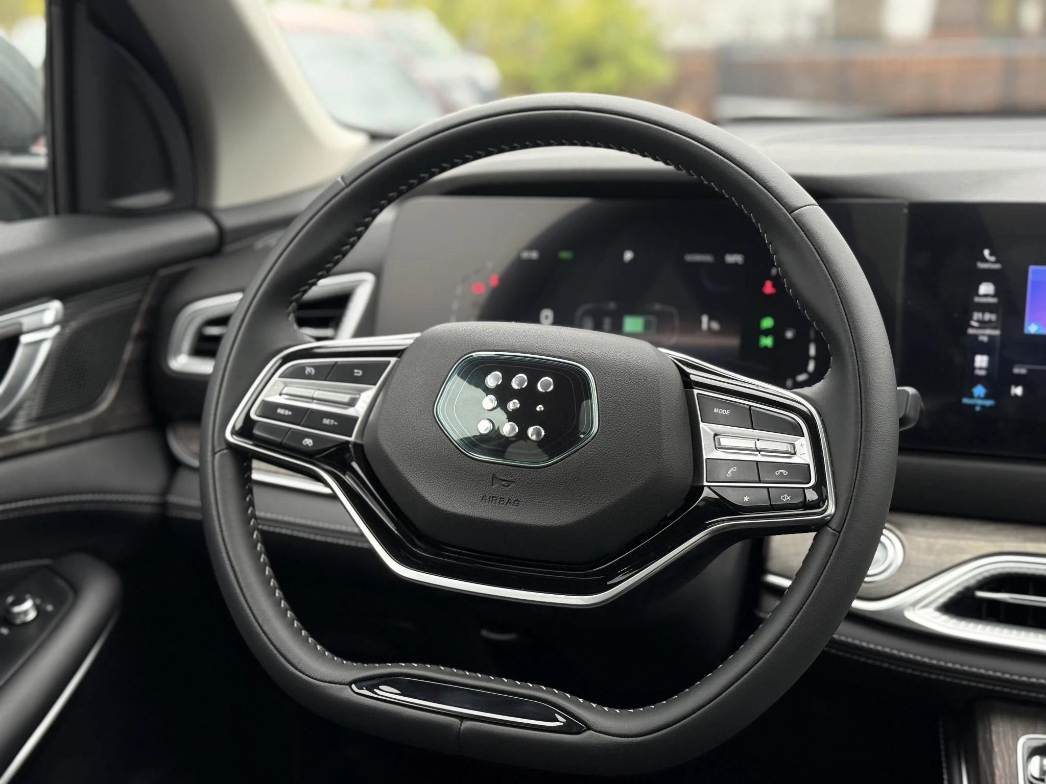 Hoofdafbeelding DFSK E5 PHEV