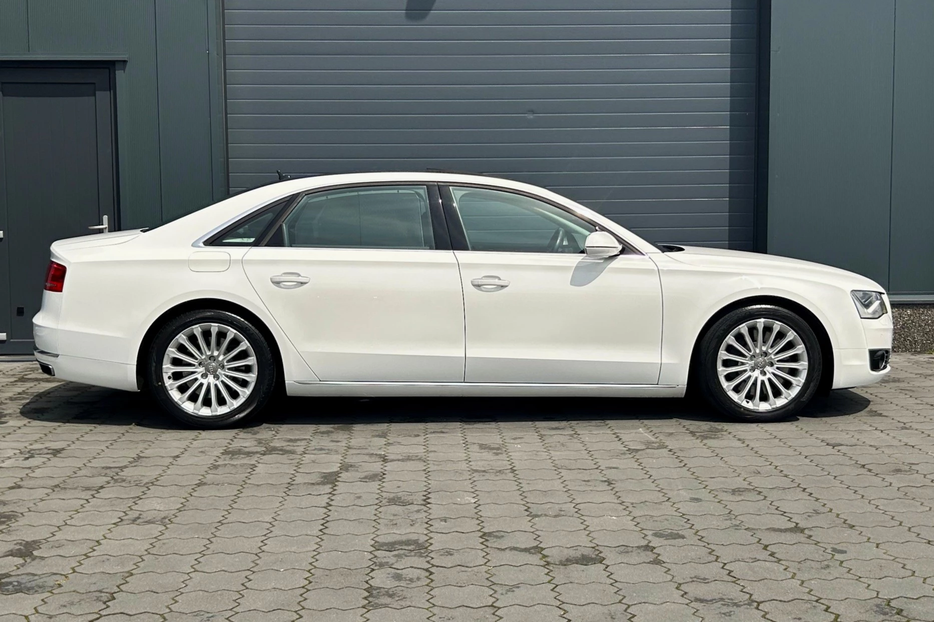 Hoofdafbeelding Audi A8
