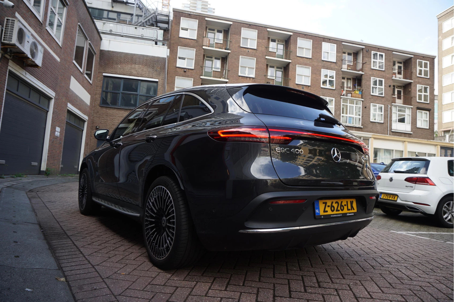 Hoofdafbeelding Mercedes-Benz EQC