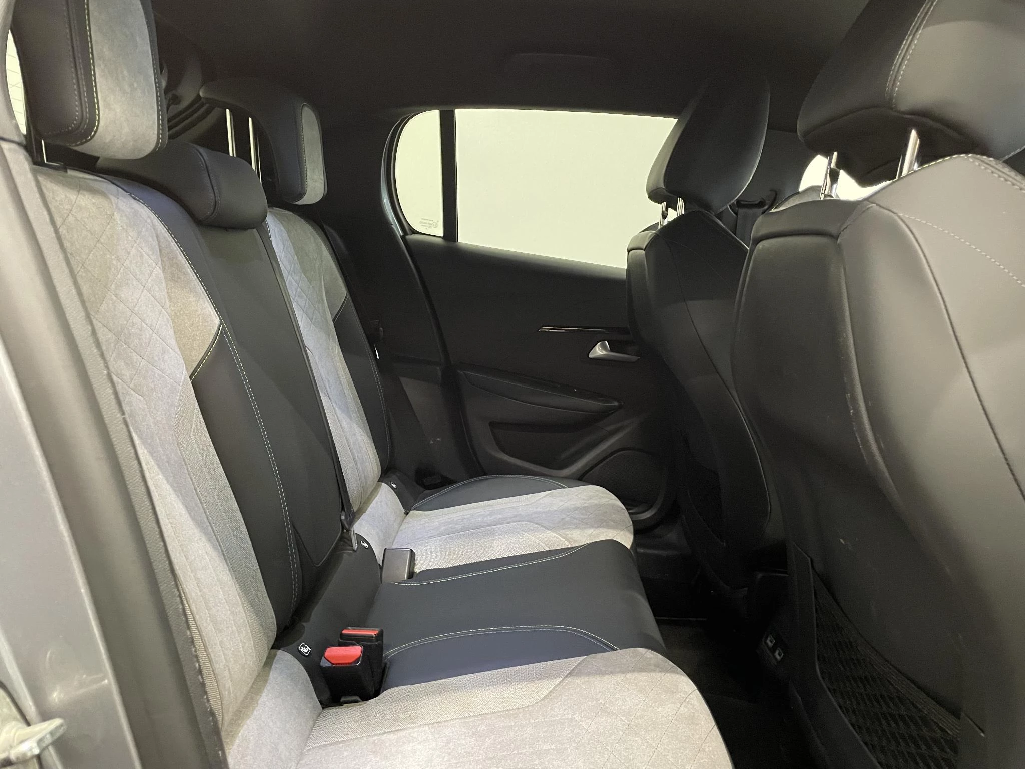 Hoofdafbeelding Peugeot e-208