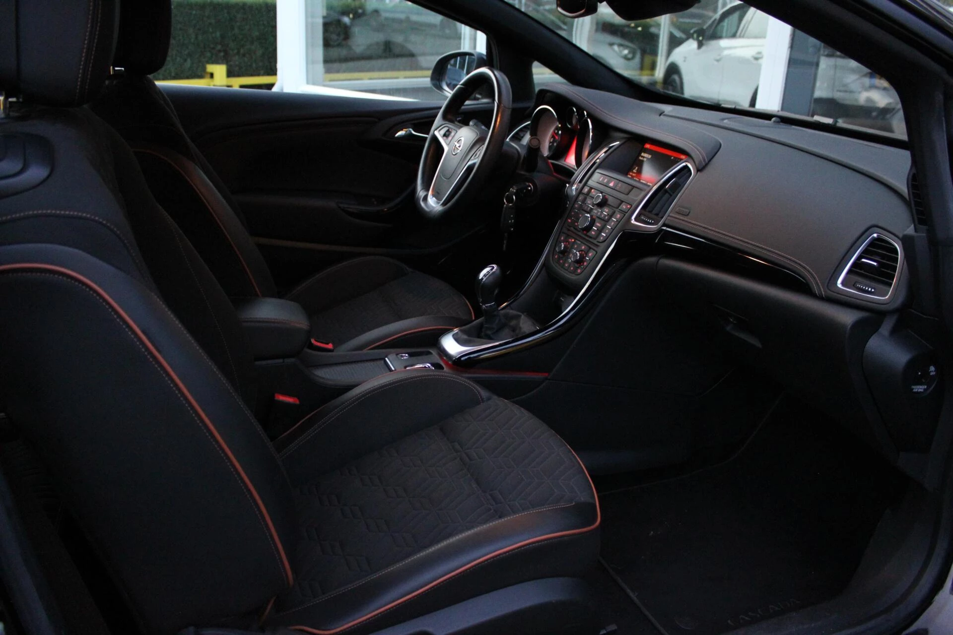 Hoofdafbeelding Opel Cascada