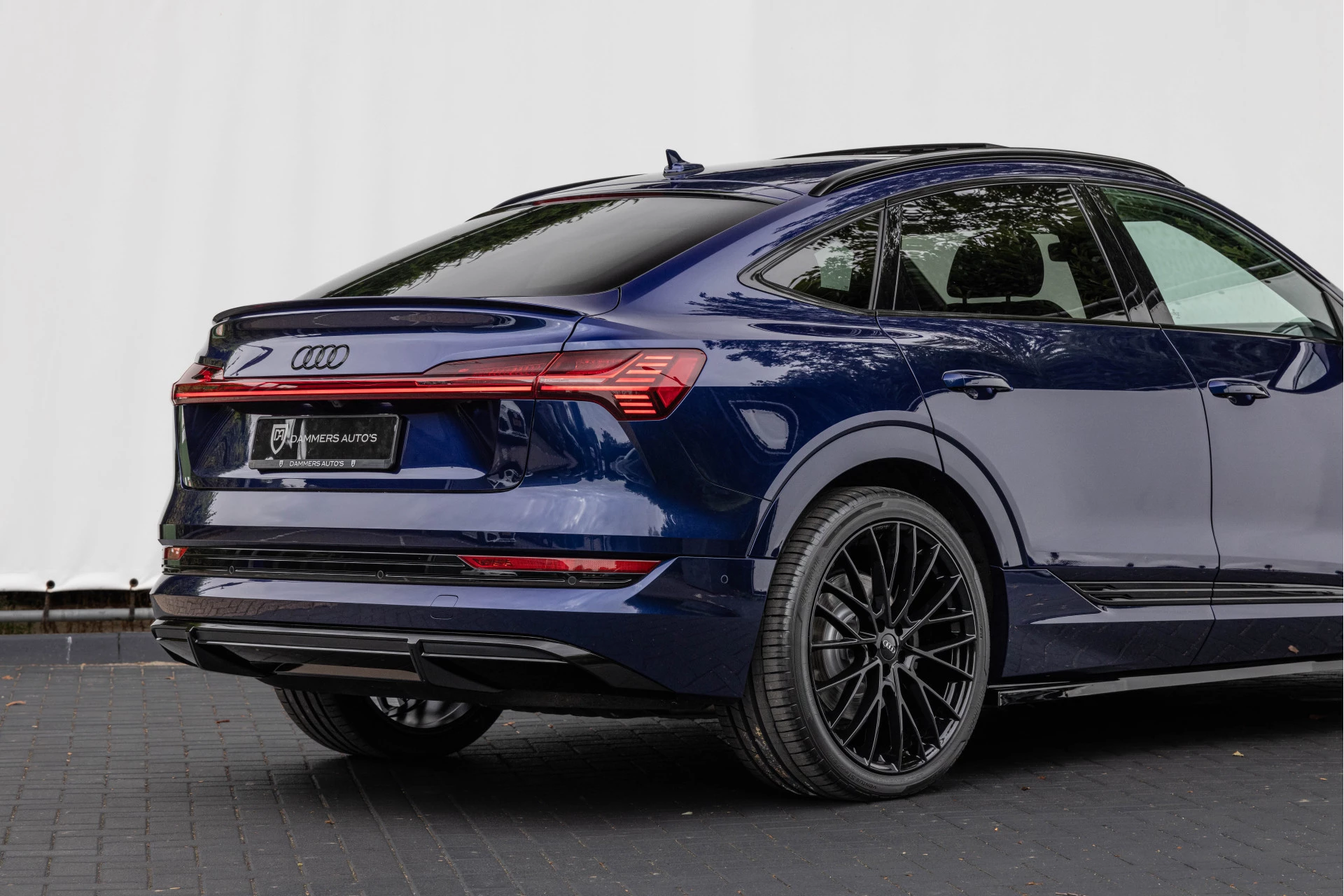 Hoofdafbeelding Audi e-tron