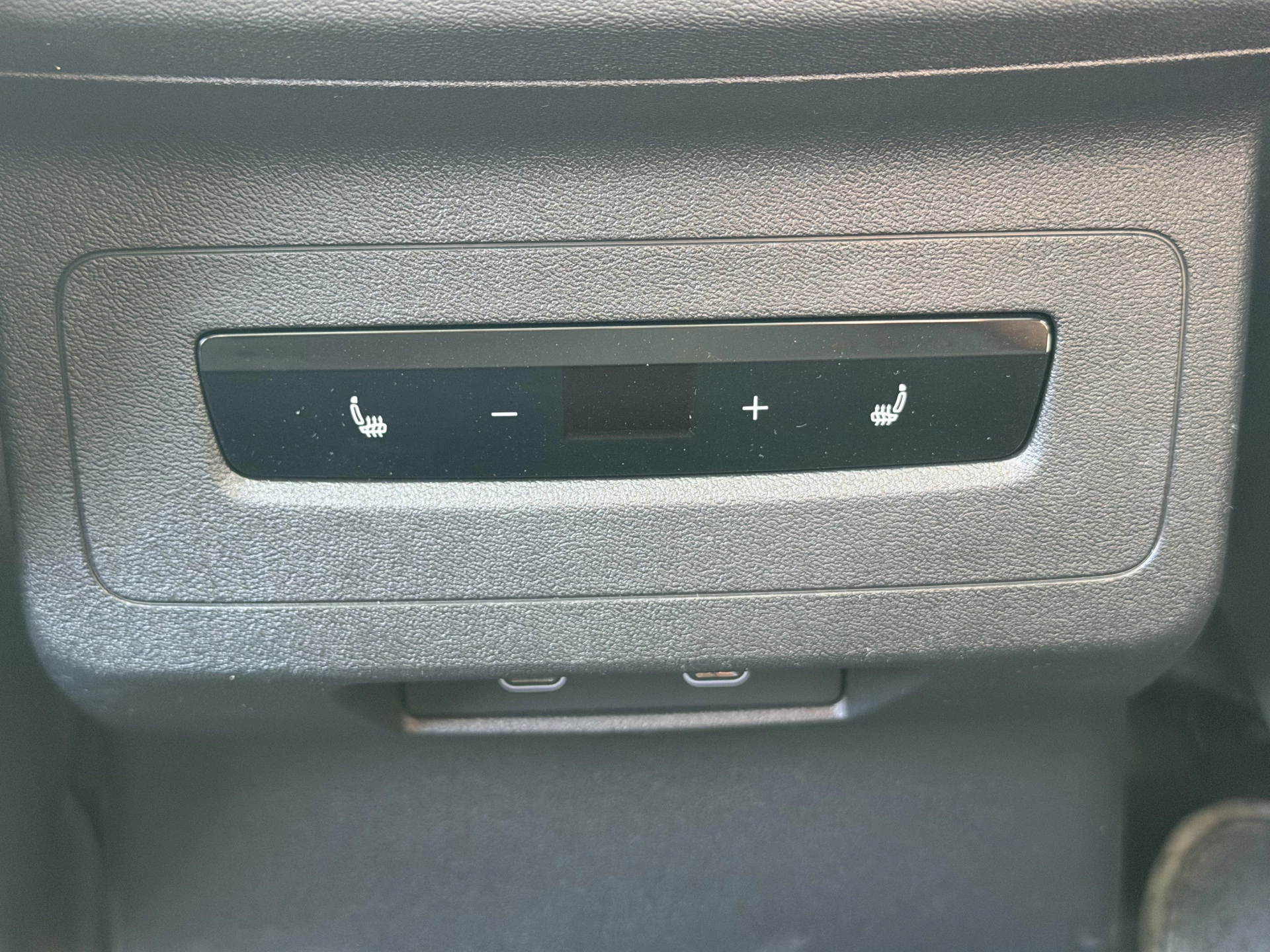 Hoofdafbeelding Audi A6 Avant e-tron