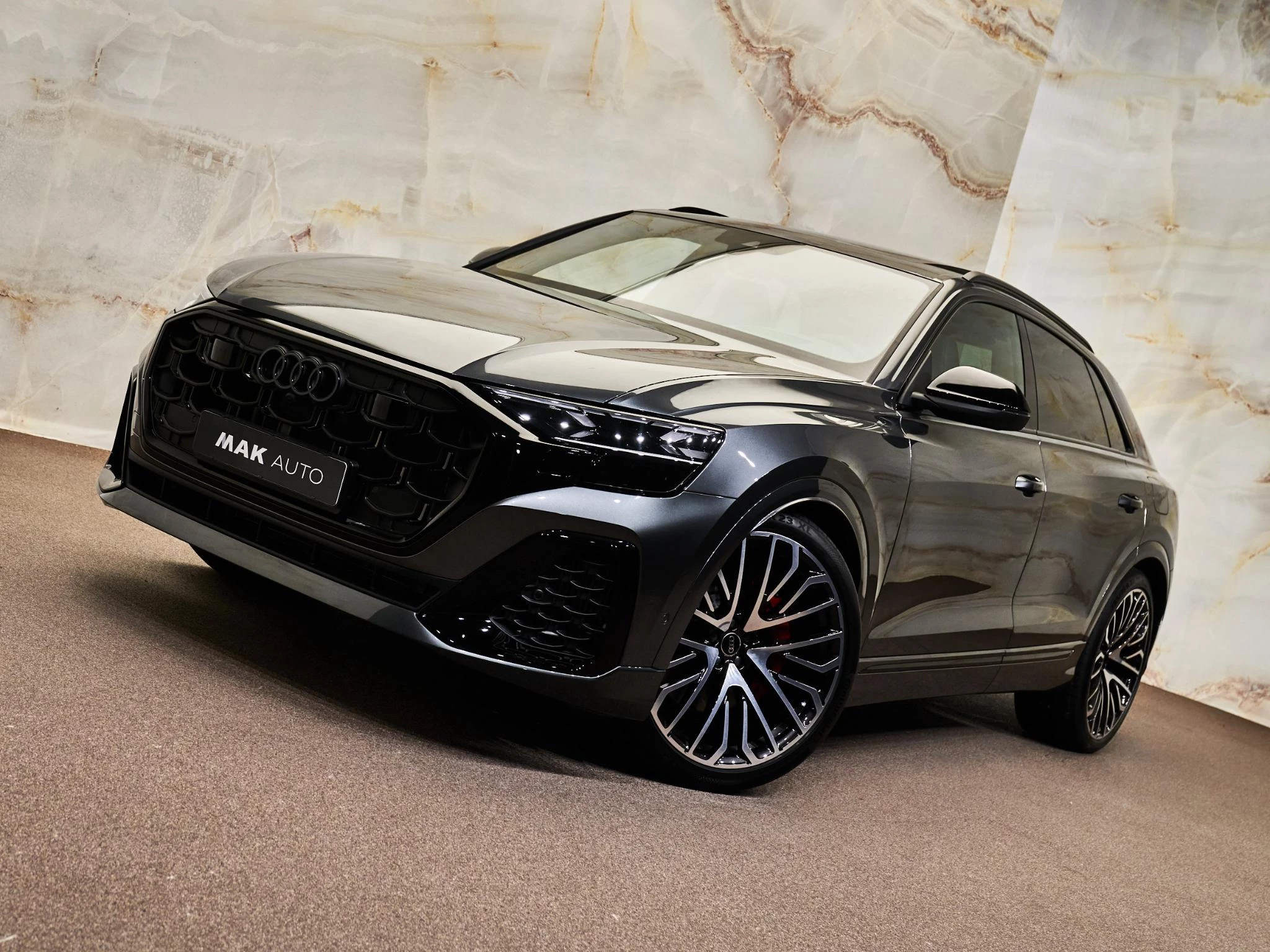 Hoofdafbeelding Audi Q8