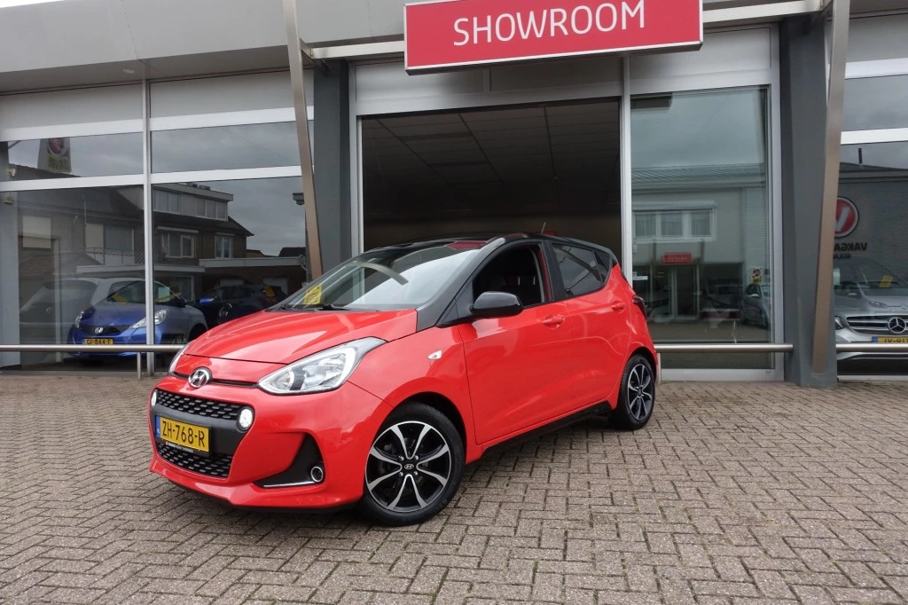 Hoofdafbeelding Hyundai i10