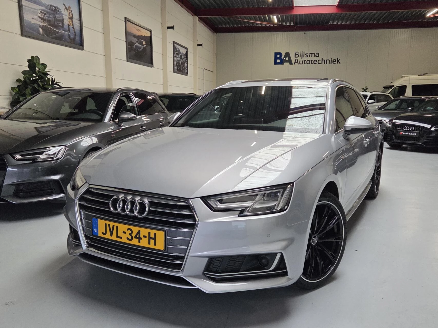 Hoofdafbeelding Audi A4