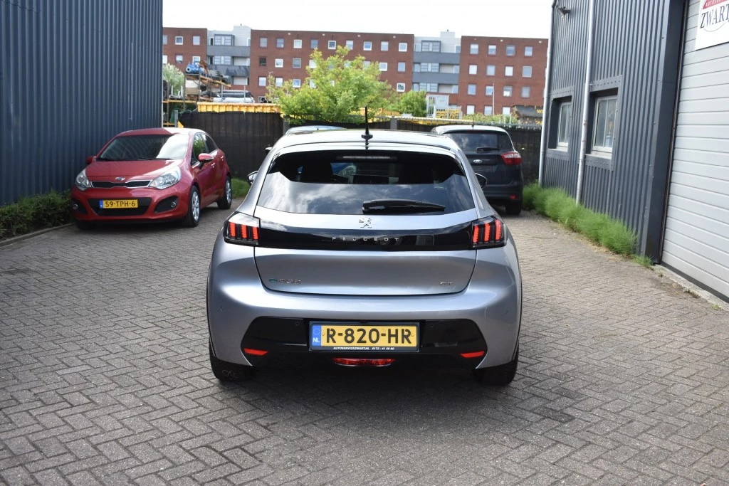 Hoofdafbeelding Peugeot e-208