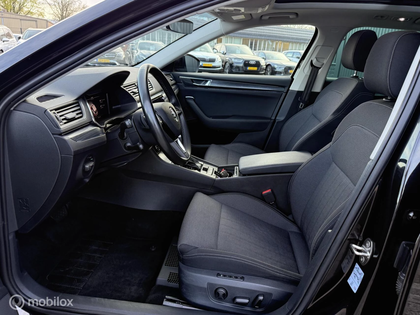 Hoofdafbeelding Škoda Superb