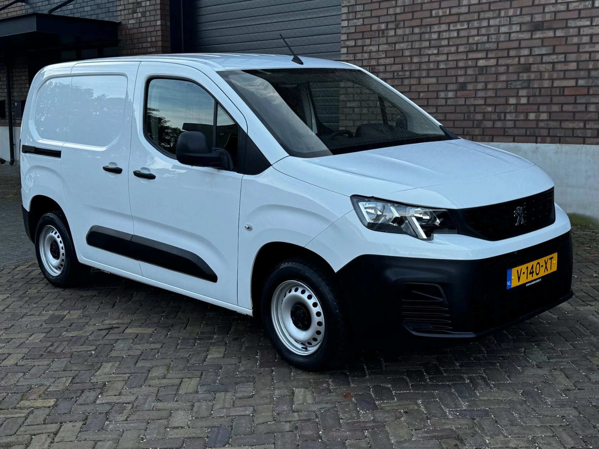 Hoofdafbeelding Peugeot Partner