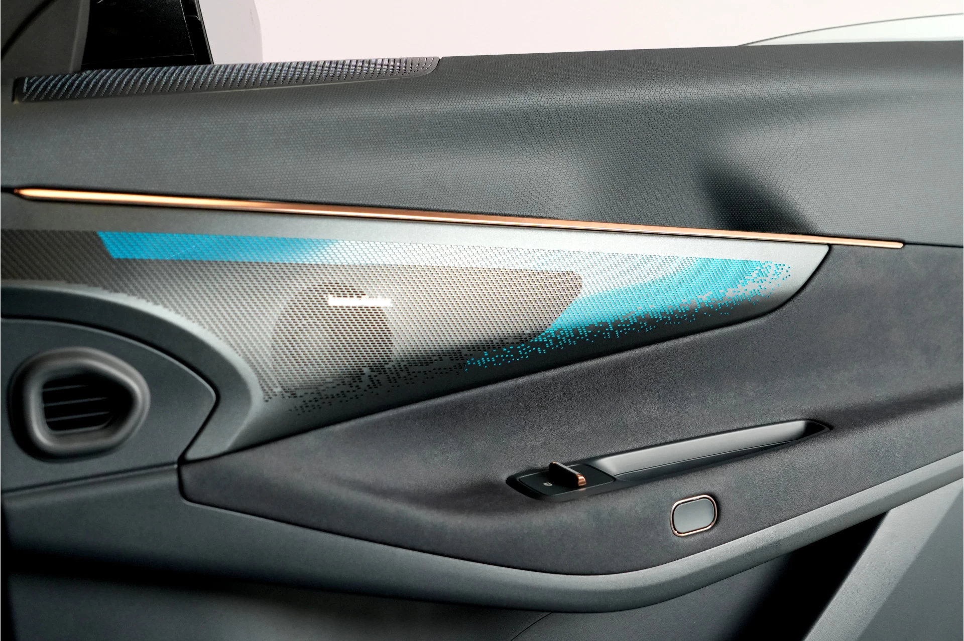 Hoofdafbeelding Lynk & Co 08