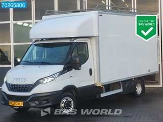 Iveco Daily 52C18 3.0L Automaat Bakwagen met achterdeuren Camera Navi Meubelbak Koffer 21m3 Airco Trekhaak Cruise control