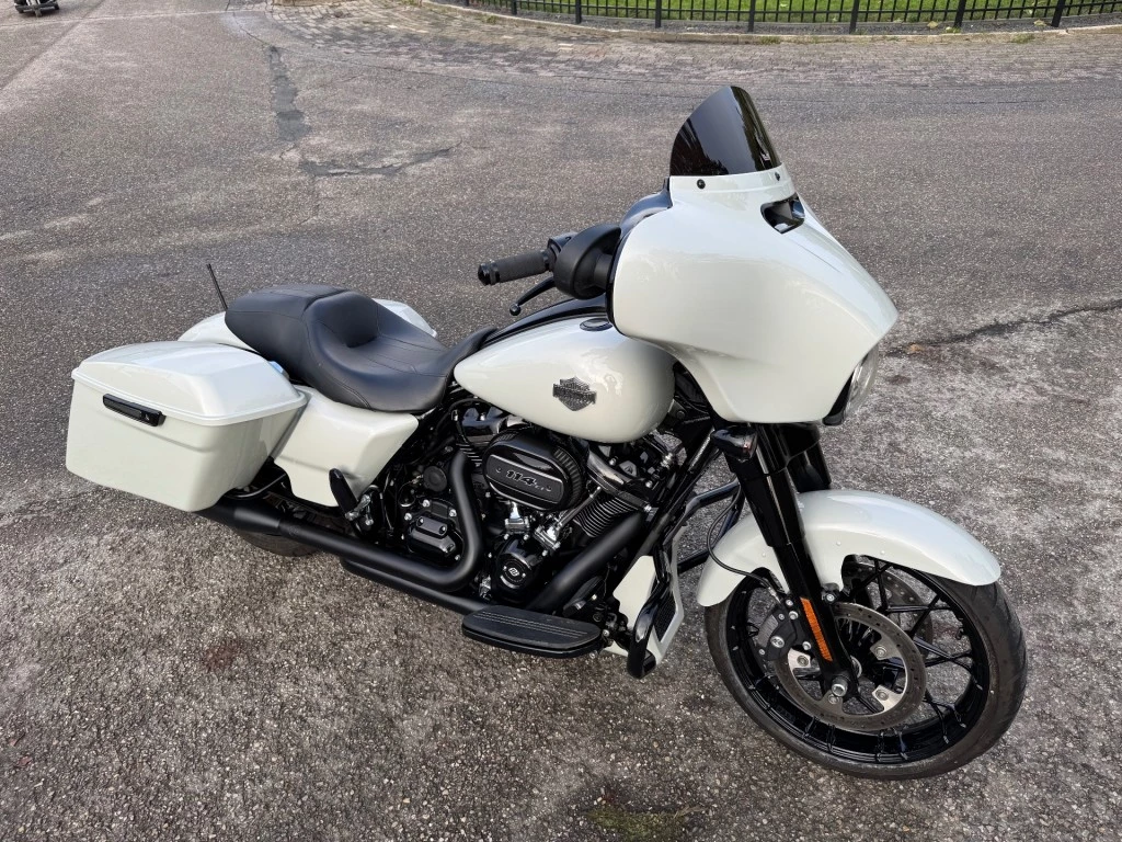 Hoofdafbeelding Harley-Davidson Street Glide