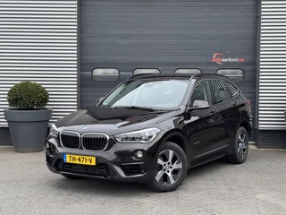 Hoofdafbeelding BMW X1 BMW X1 sDrive18i High Executive | Navigatie | Parkeersensoren | Afneembare Trekhaak | Elektrische Achterklep |