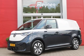 Volkswagen ID. Buzz CARGO 79 kWh | TREKHAAK ELEKTRISCH WEGKLAPBAAR | LAADRUIMTE PAKKET | STOEL/VOORRUIT VERWARMING | ELEKTRISCH BEDIENBARE SCHUIFDEUR | NAVIGATIE DISCOVER PRO | DRAADLOZE APPLE CARPLAY/ANDROID AUTO | CLIMATE CONTROL | ACHTERUITRIJ CAMERA | DODEHOEK DETECTIE | ADAPTIVE CRUISE CONTROL | NIEUWE BUS! | KEYLESS ENTRY/START | SFEER VERLICHTING | 3-ZITS |