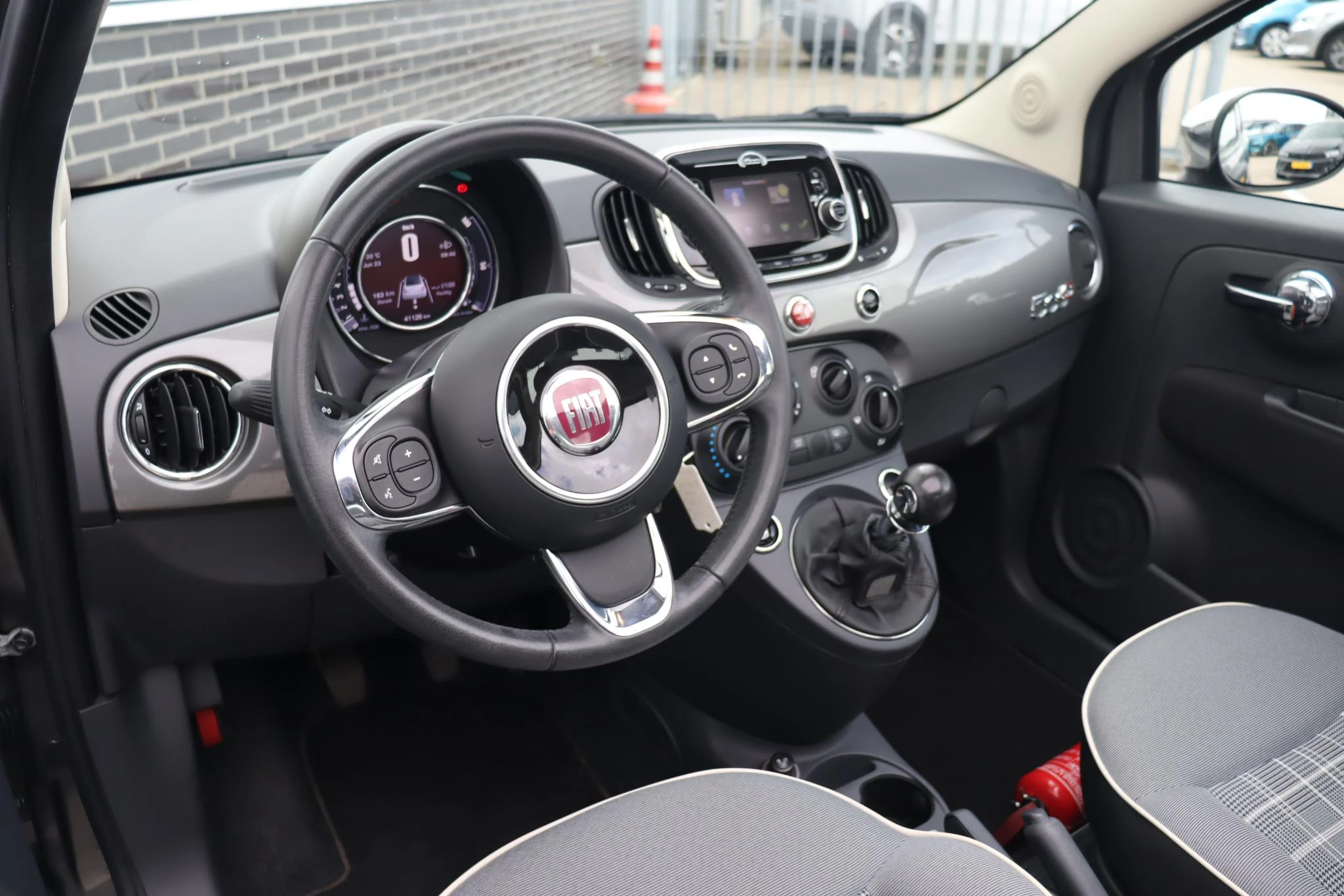 Hoofdafbeelding Fiat 500C