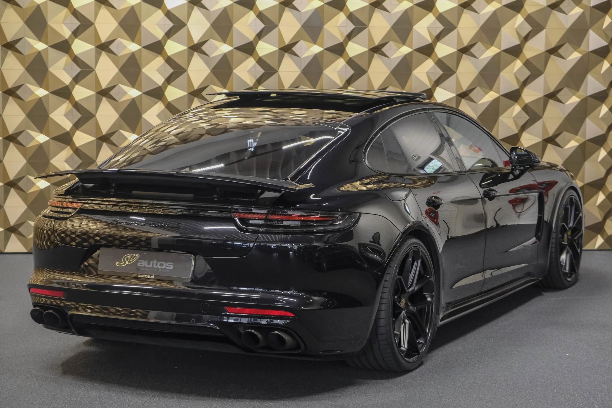 Hoofdafbeelding Porsche Panamera