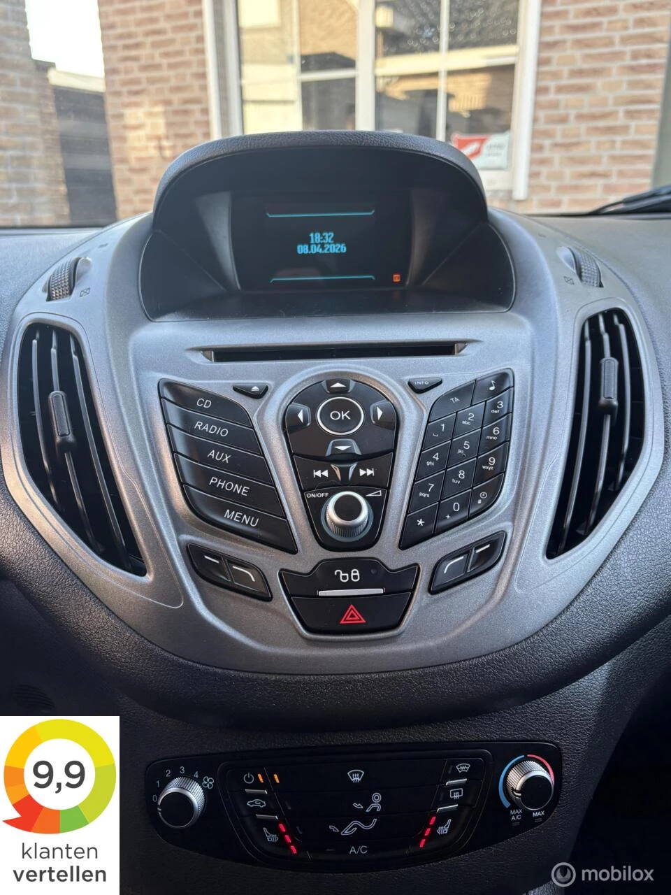 Hoofdafbeelding Ford Transit Courier