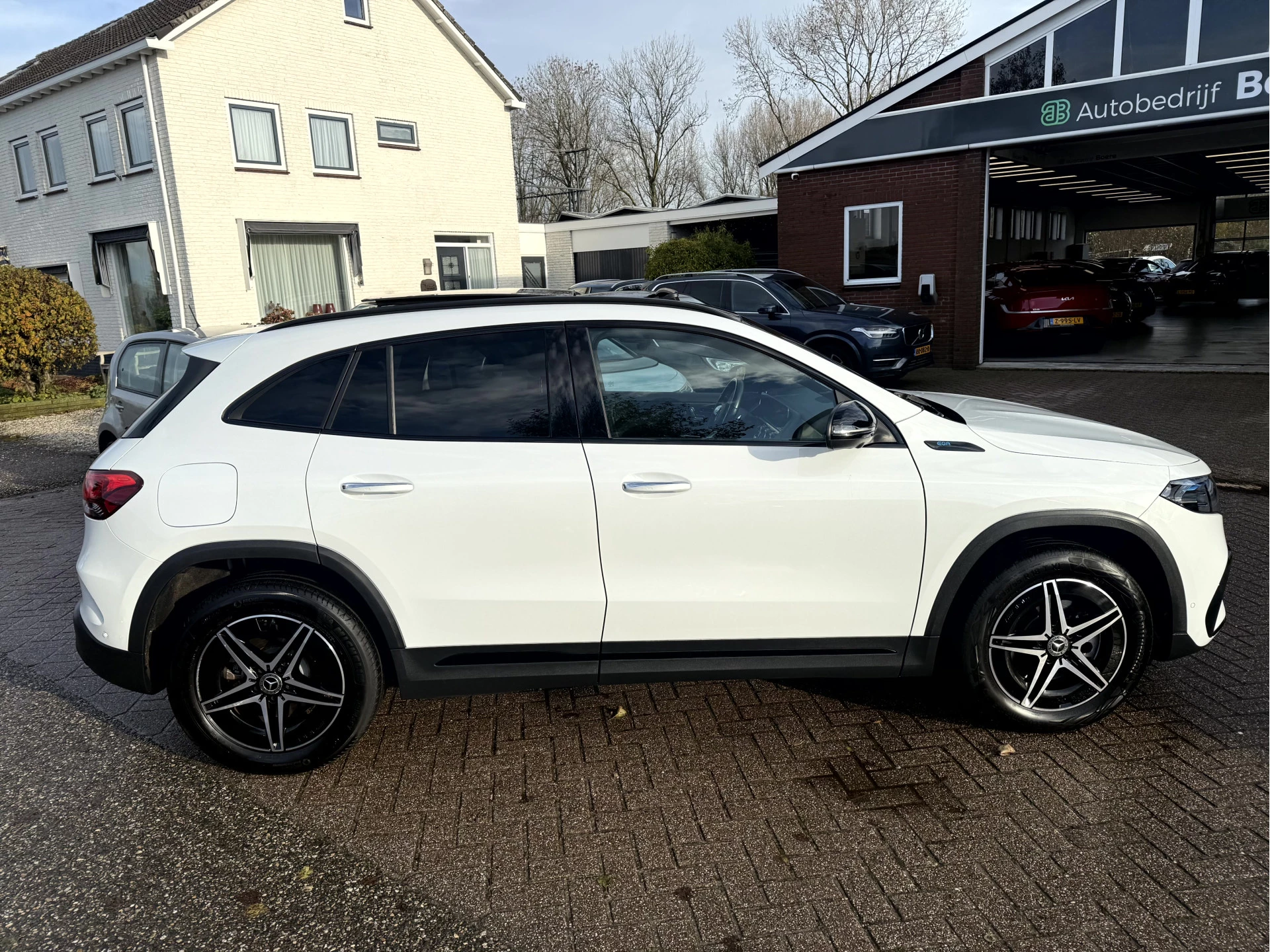 Hoofdafbeelding Mercedes-Benz EQA