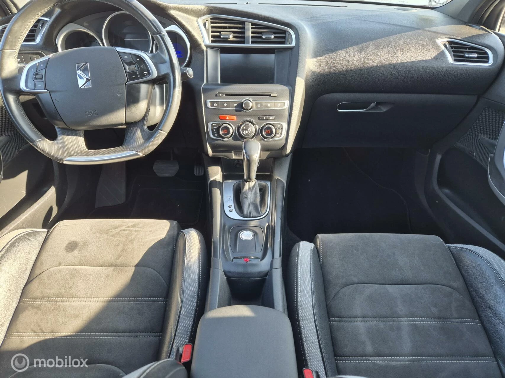 Hoofdafbeelding DS DS 4