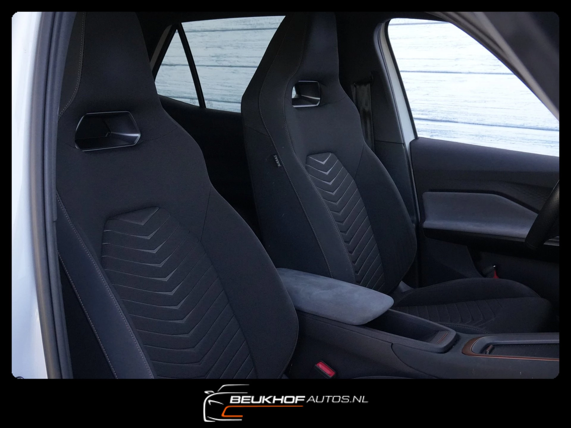 Hoofdafbeelding CUPRA Born