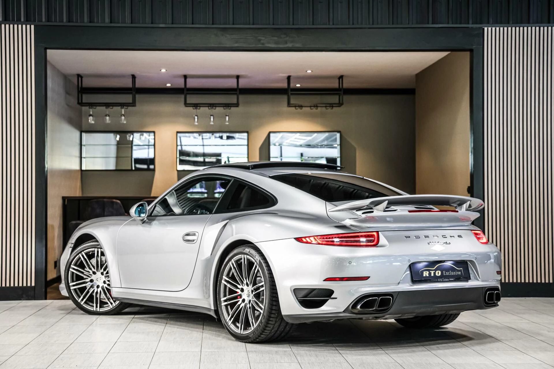 Hoofdafbeelding Porsche 911