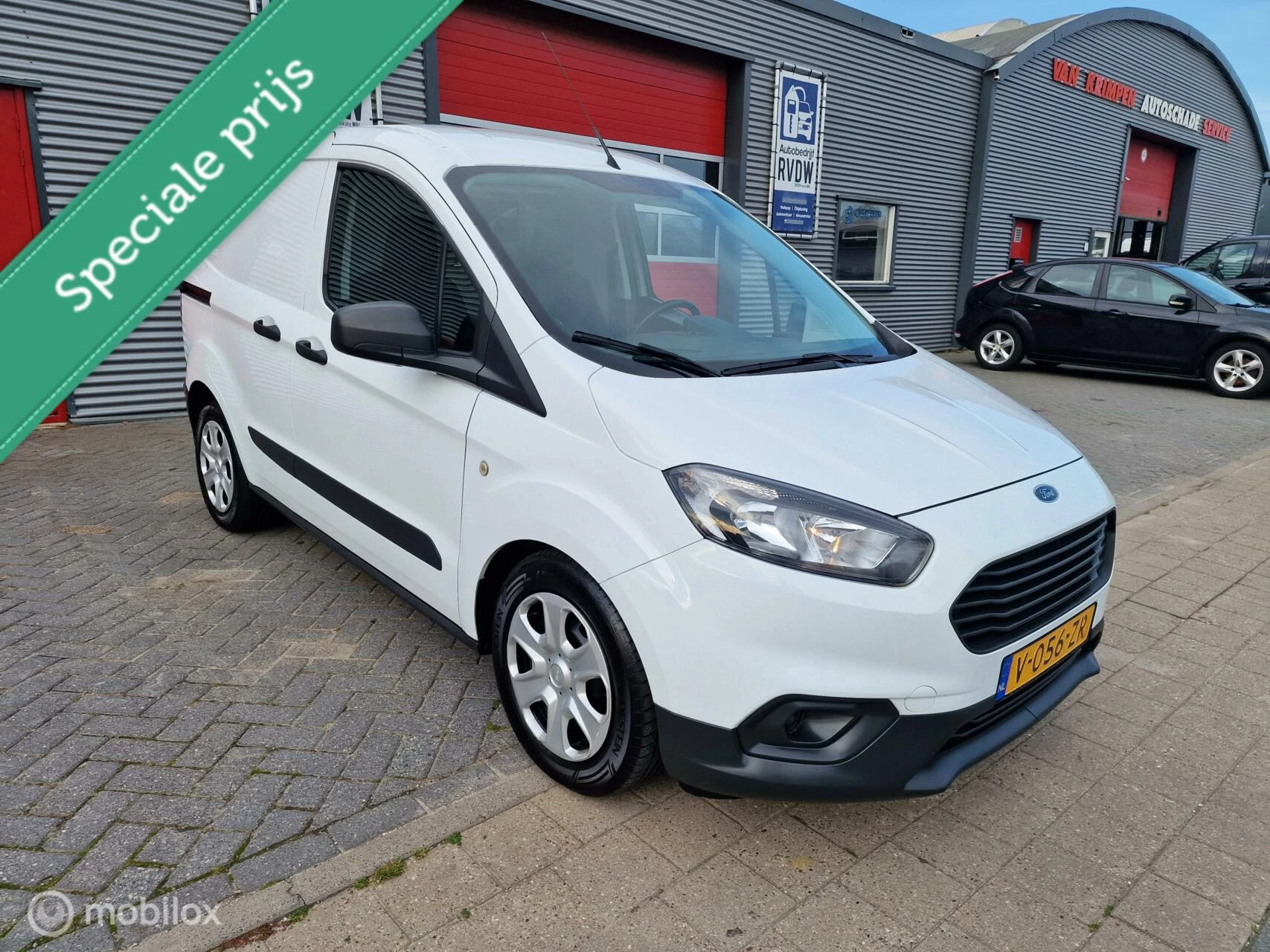 Hoofdafbeelding Ford Transit Courier