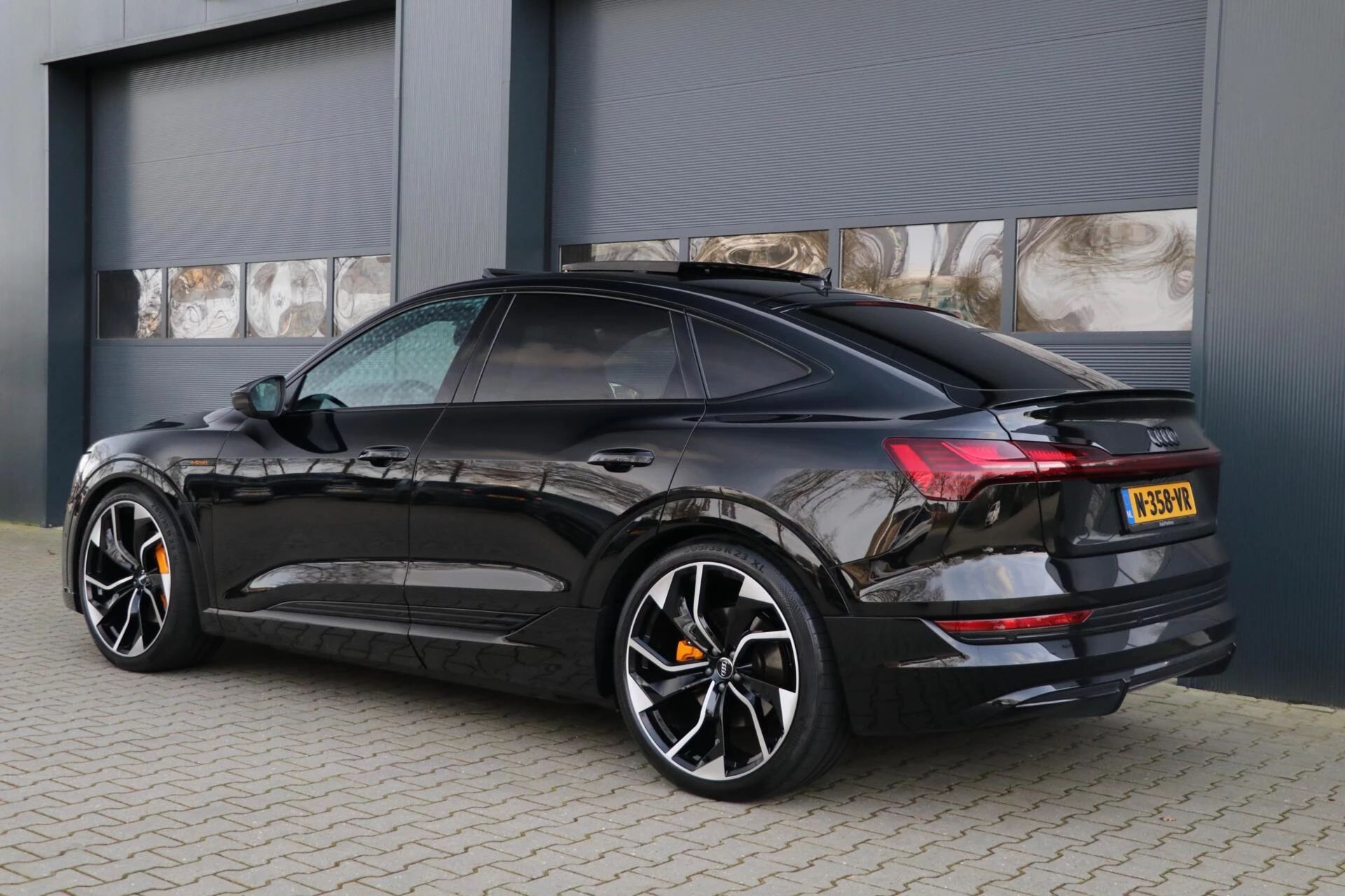 Hoofdafbeelding Audi e-tron