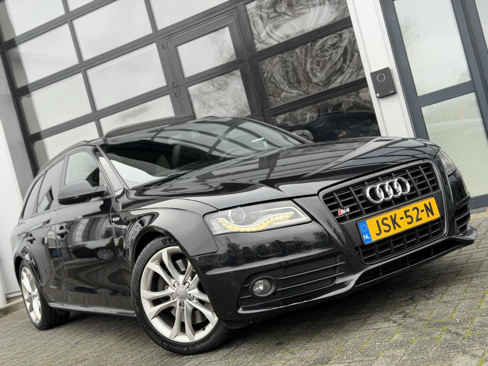 Hoofdafbeelding Audi S4