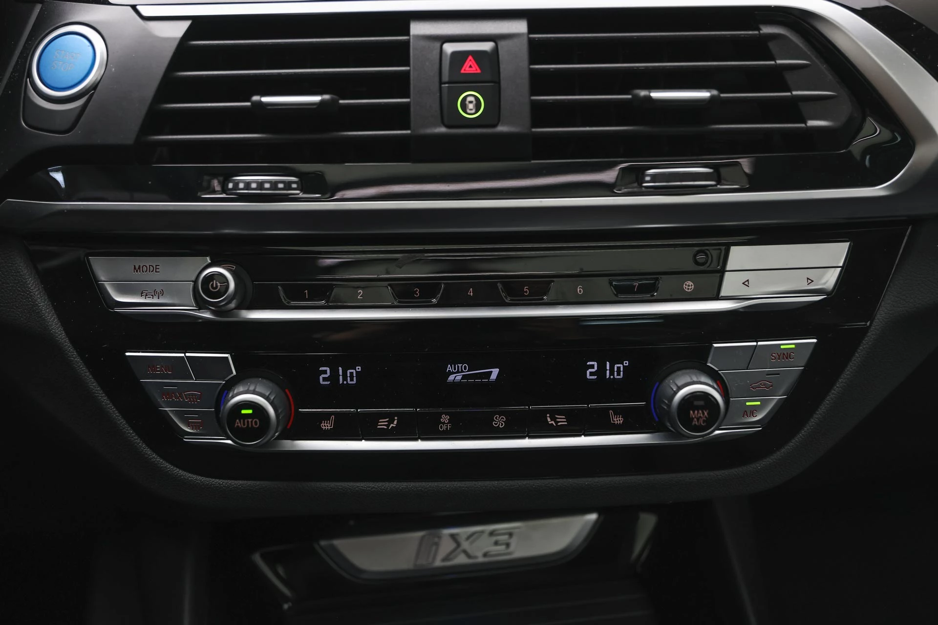 Hoofdafbeelding BMW iX3