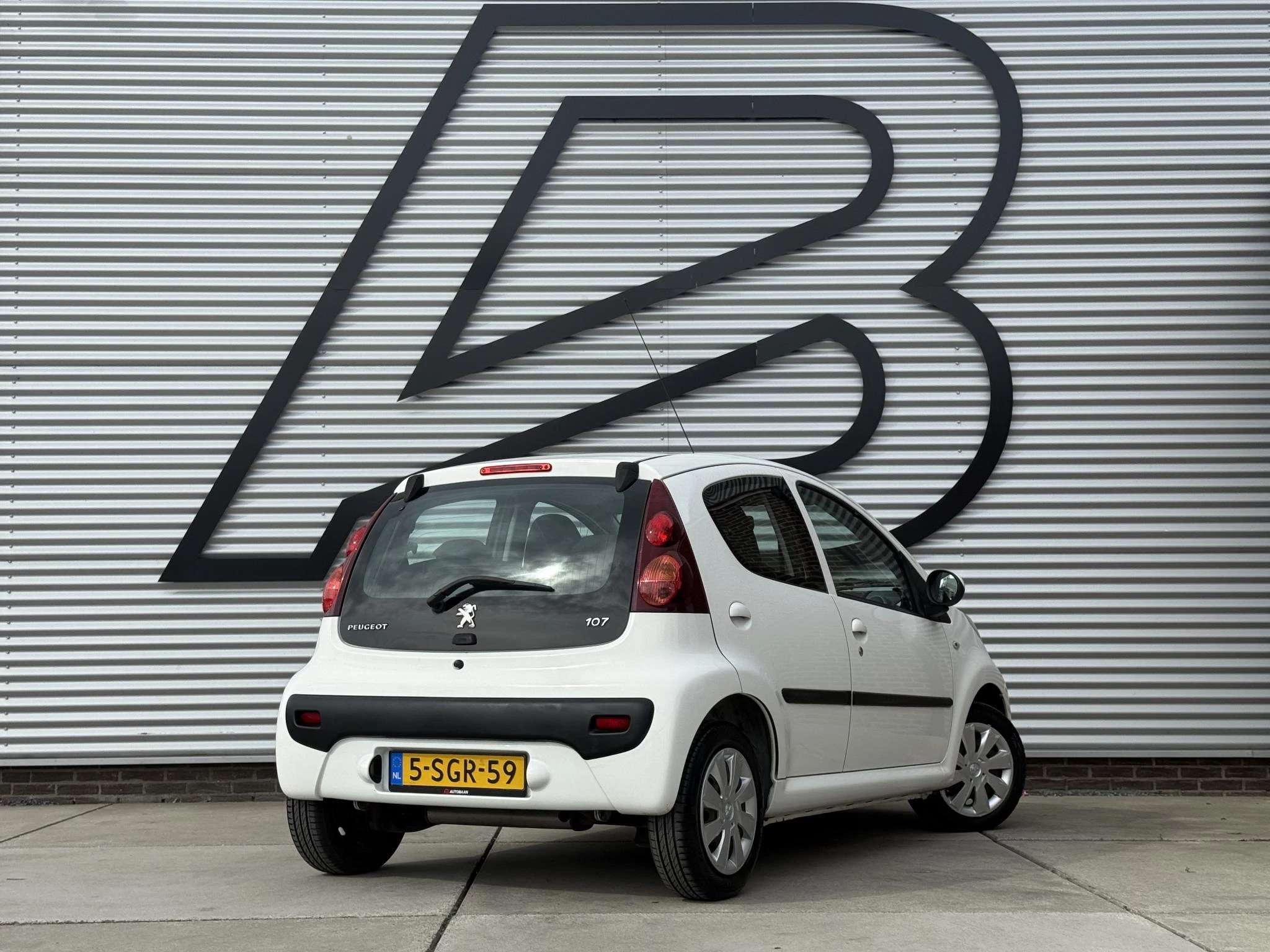 Hoofdafbeelding Peugeot 107