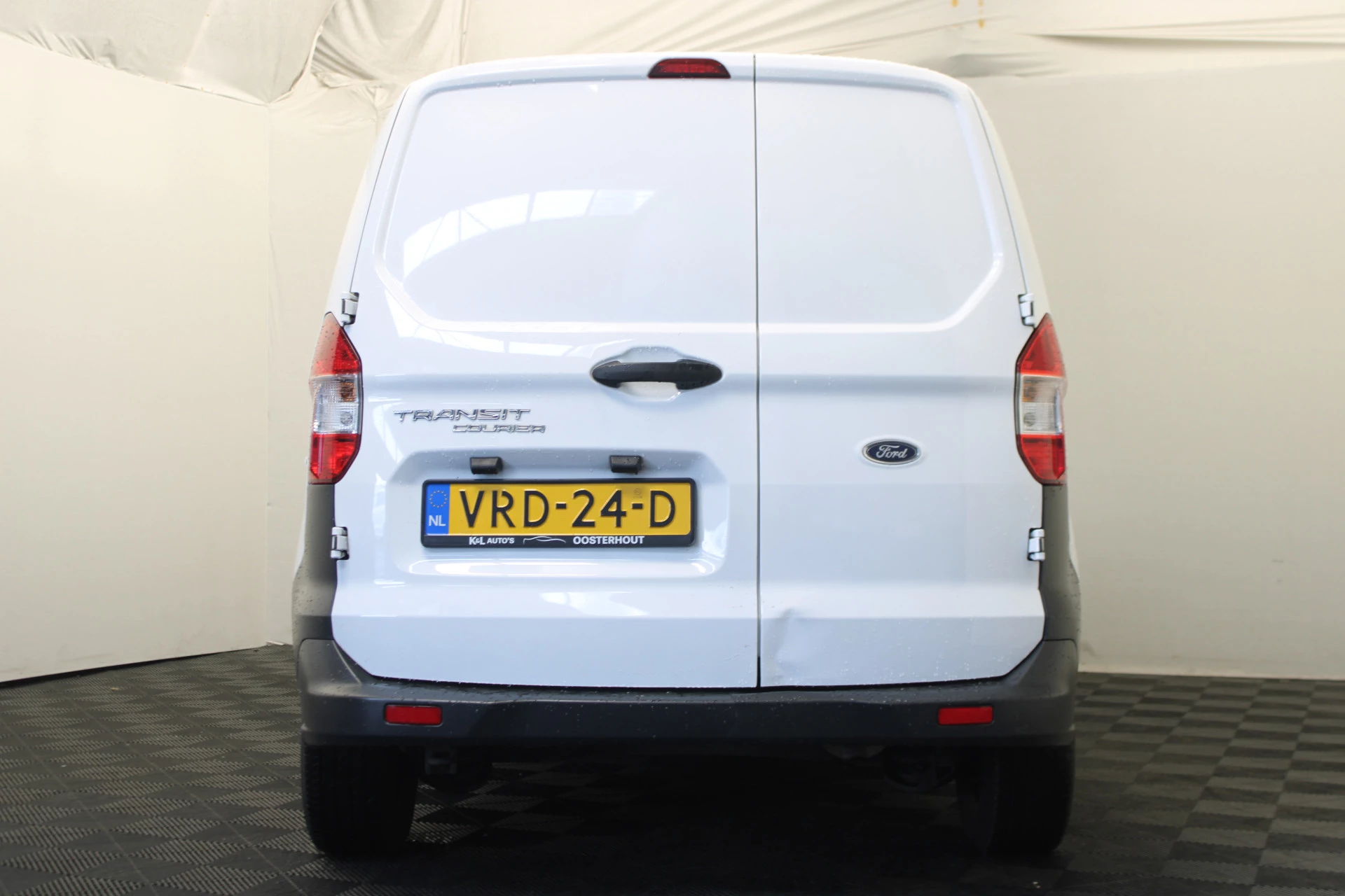 Hoofdafbeelding Ford Transit Courier