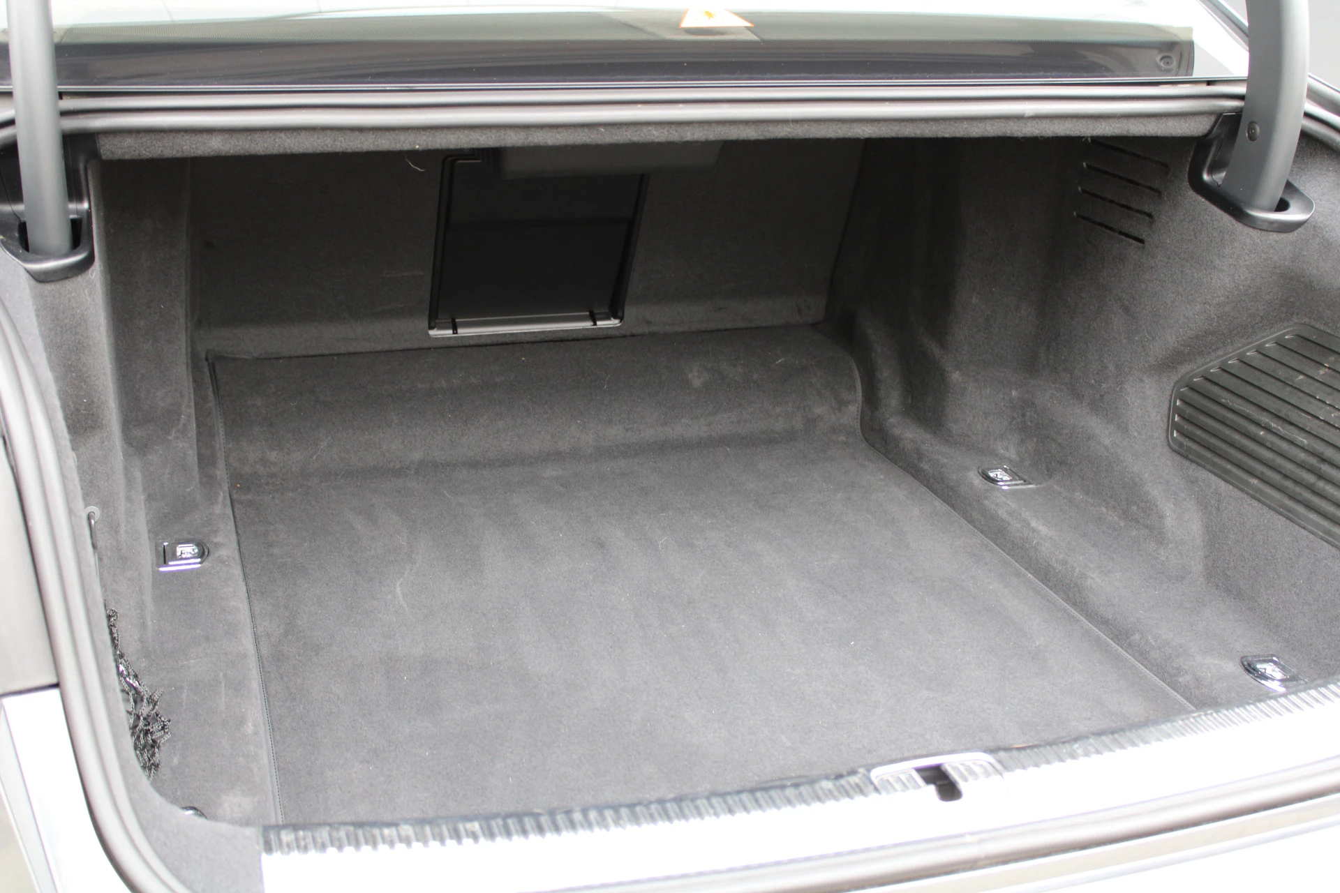 Hoofdafbeelding Audi S8