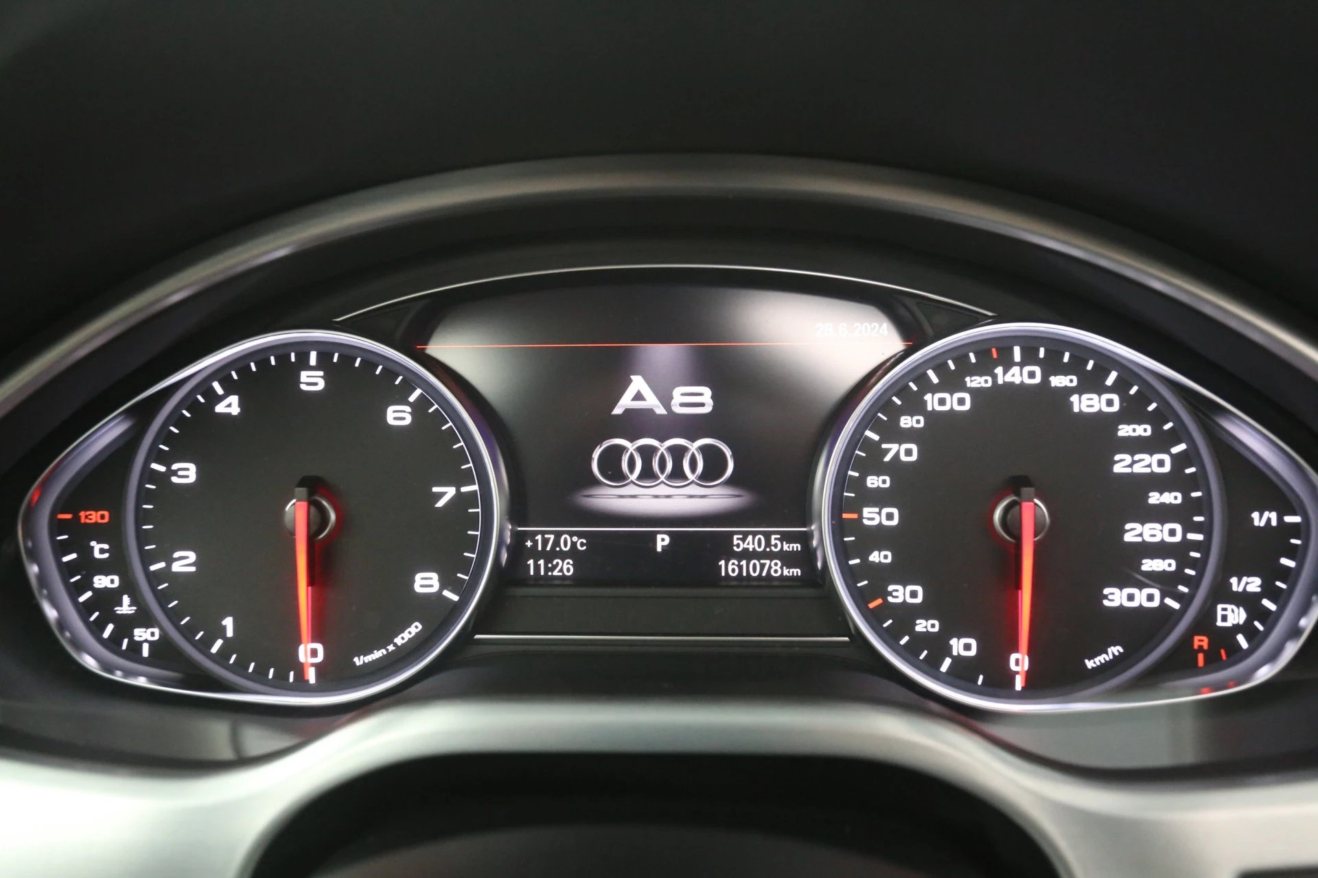 Hoofdafbeelding Audi A8