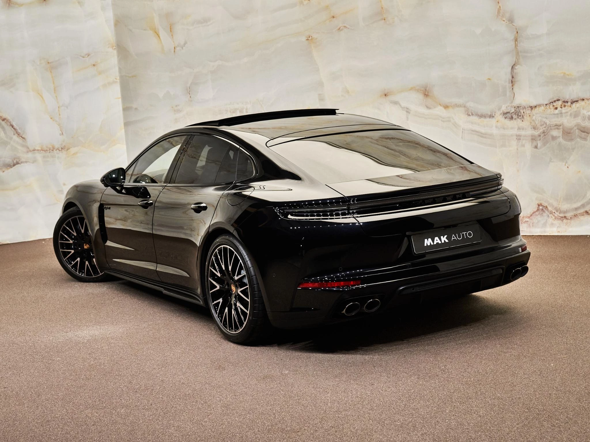 Hoofdafbeelding Porsche Panamera