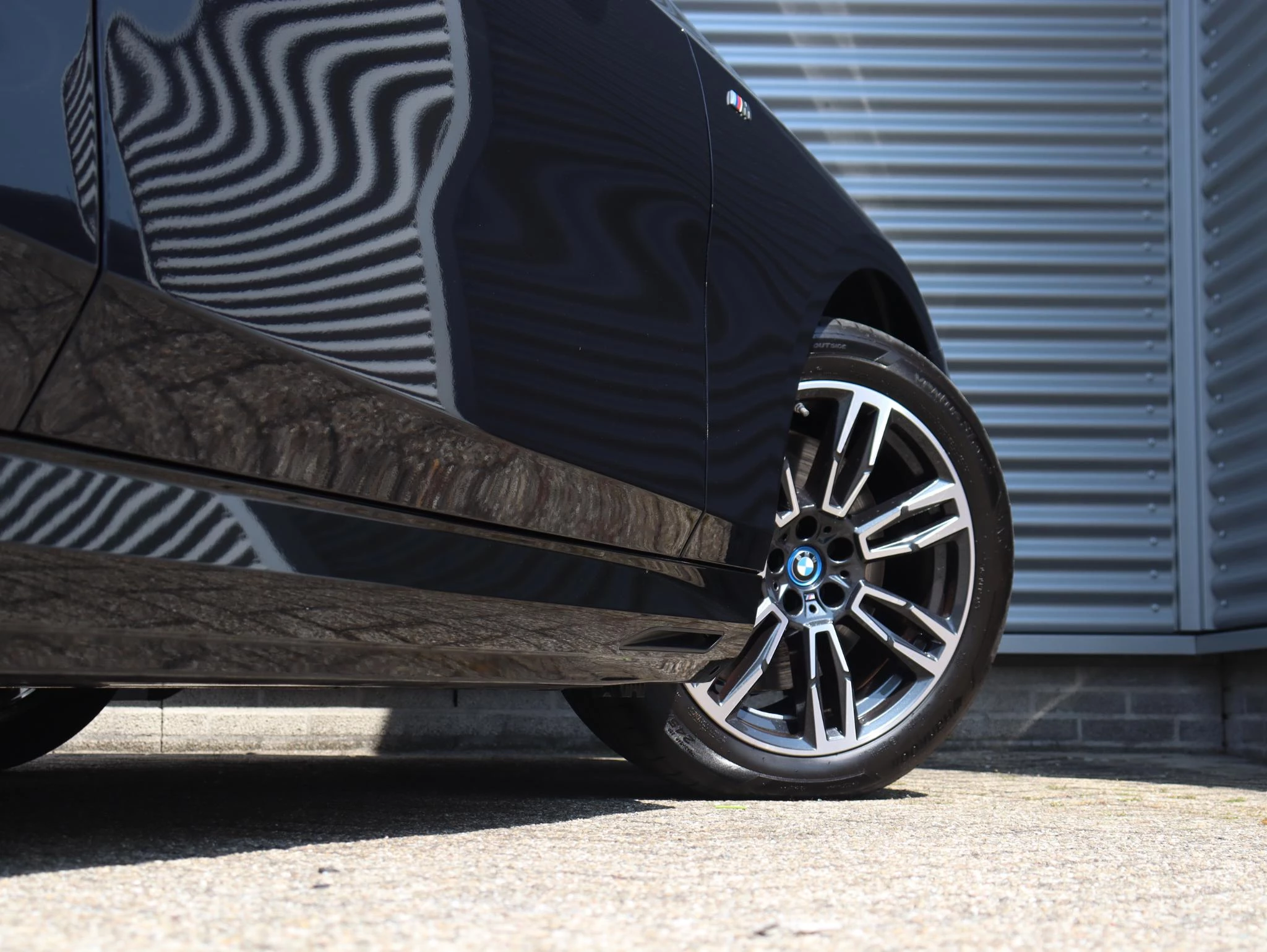 Hoofdafbeelding BMW i5