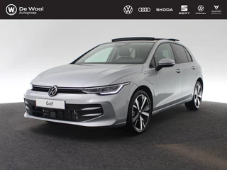 Volkswagen Golf Life Edition 1.5 eHybrid 204 pk | Panoramadak | Standkachel | Park Assist Pro | 18 inch
