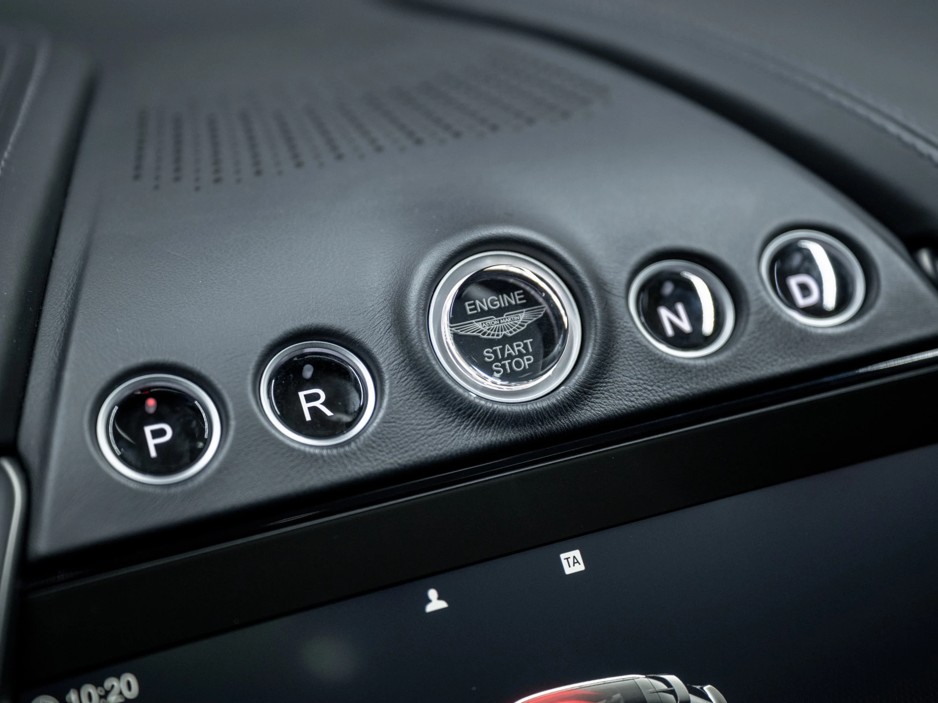 Hoofdafbeelding Aston Martin DBX