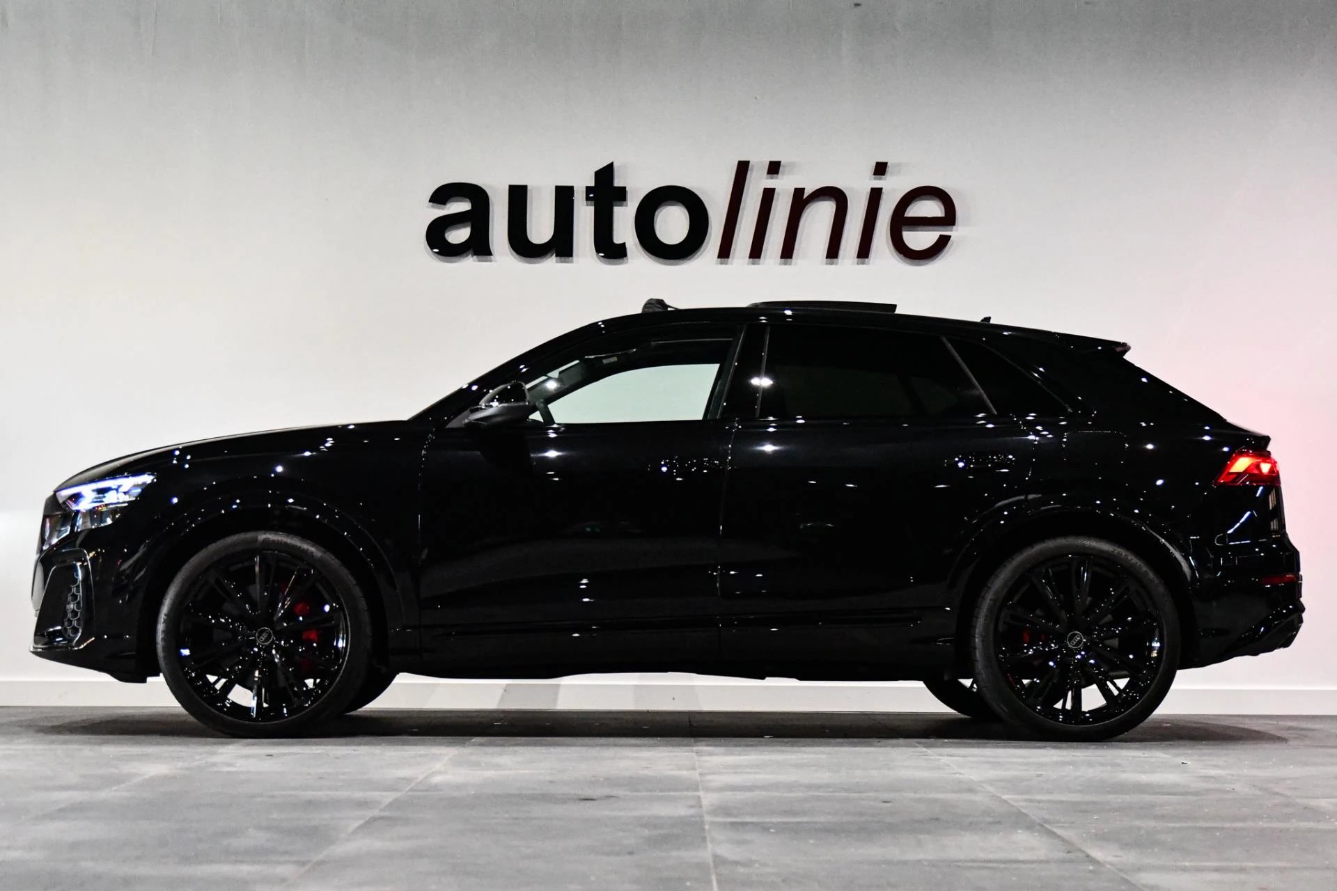 Hoofdafbeelding Audi Q8