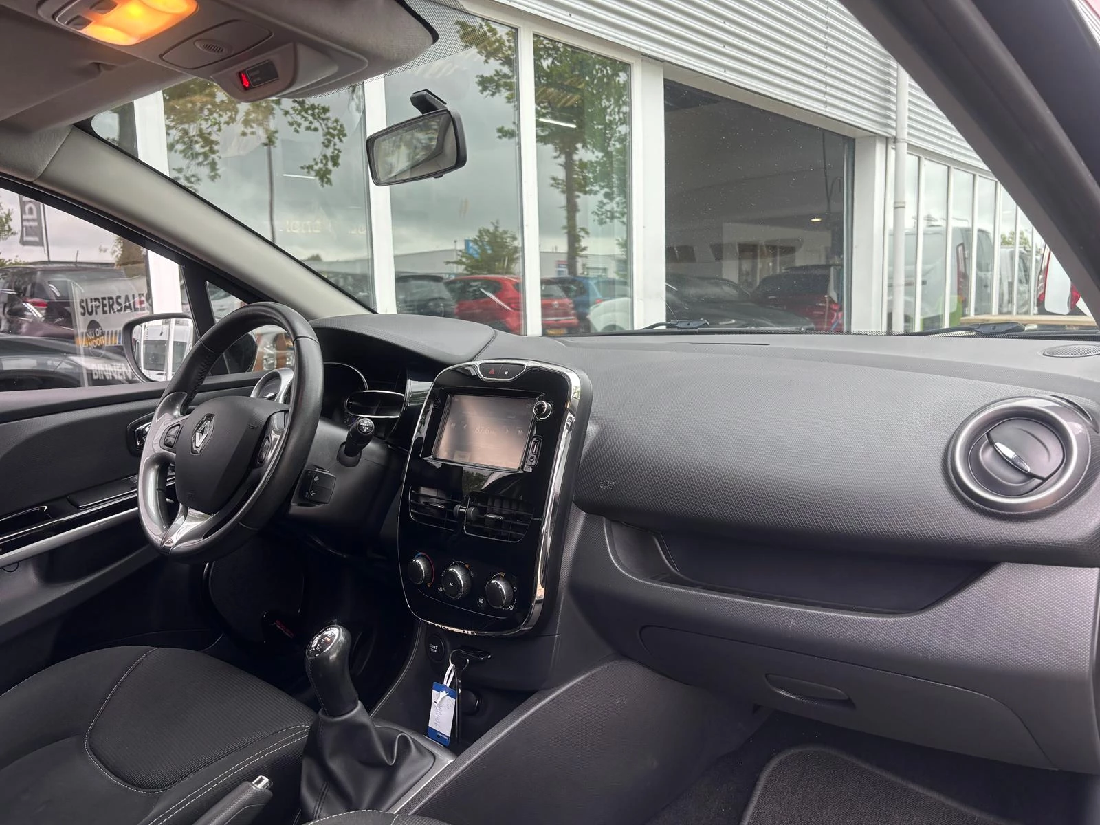 Hoofdafbeelding Renault Clio